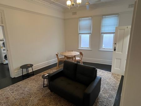 Petersham - Photo 4