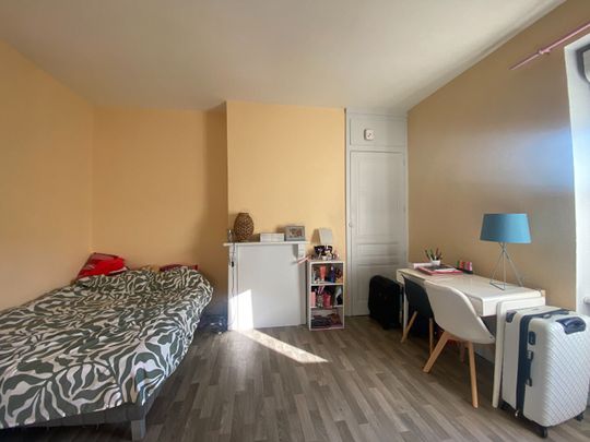 QUARTIER VICTOR THUILLAT, Appartement T2 40.53 m² refait à neuf! - Photo 1