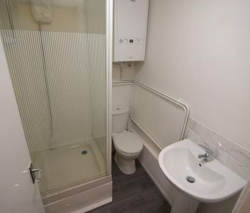 1 bedroom ground floor maisonette to rent - Photo 4