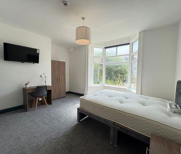 Beach Road Room 1, South Shields, South Shields, Tyne and Wear, NE3... - Photo 2
