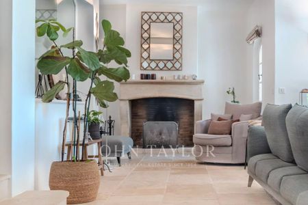 Maison à louer La Colle Sur Loup, Cote d'Azur, France15 000 EUR / Mois - Photo 5