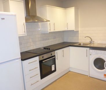1 bed Apartment - To Let - Photo 4