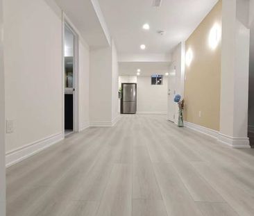 For Lease - 252 Borealis Avenue, Aurora, Ontario - Photo 6