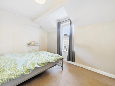 4 bedroom private hall to rent - Photo 5