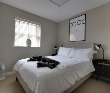 3 bedroom detached house to rent - Photo 4