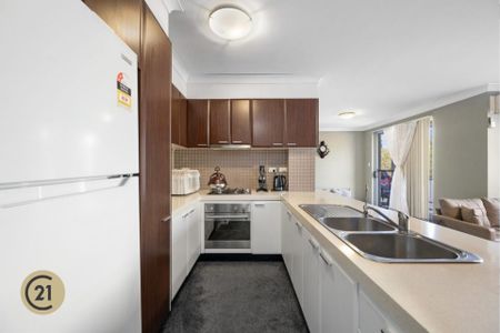 Modern Comfort & Unbeatable Convenience in a Prime Kellyville Ridge Location - Photo 4