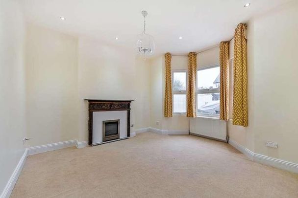 St Leonards Road, Mortlake, SW14 - Photo 1