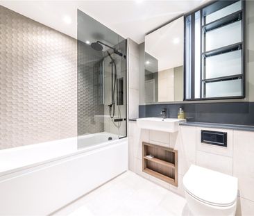 Astell Road, London, SE3 9EH - Photo 4