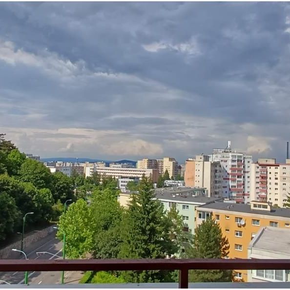 Apartament 3 camere cu parcare Judetean - Fotografie 1
