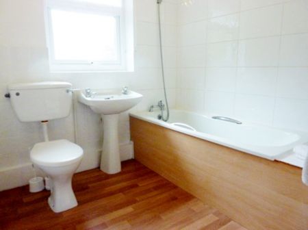 Old Station Close, Preston - Photo 2