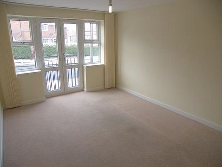 2, Stonebridge Court, Farnley Crescent, Leeds, LS12 5AN - Photo 4