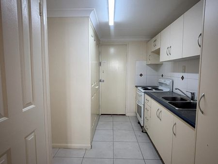 Convenient Living in a Central Currajong Location! - Photo 2