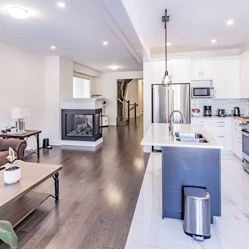 For Lease - 50 Drizzel Crescent Unit# Upper Level, Richmond Hill, Ontario - Photo 1