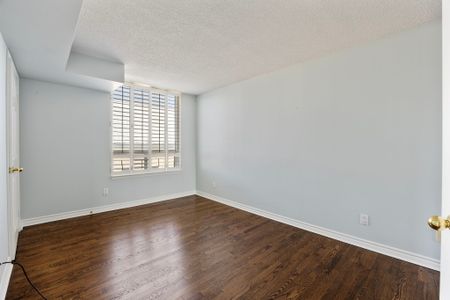 For Lease - 8 Covington Road Unit# 604, Toronto, Ontario - Photo 3