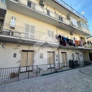 Bilocale in affitto - Photo 2
