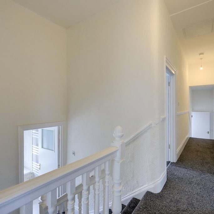 4 bedroom terraced house to rent - Photo 1