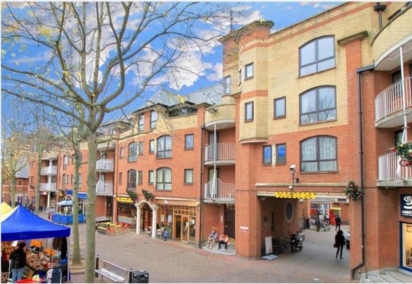 3 bedroom flat to rent - Photo 1
