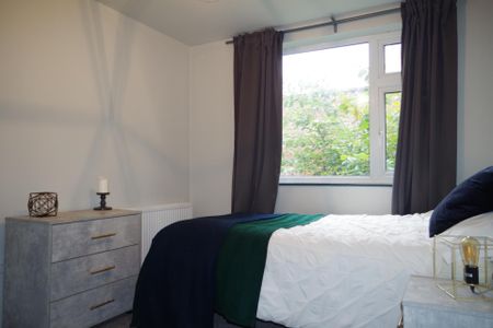 Silverwell Street, Bolton - Photo 5