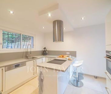 Maison à louer Mougins, Cote d'Azur, France6 500 EUR / Mois - Photo 1