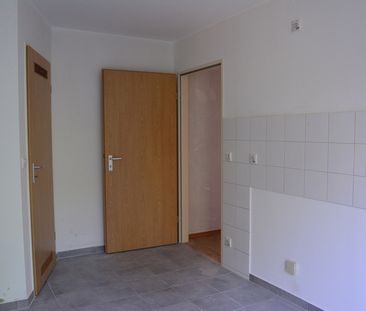 Einziehen und Wohlfühlen! 3-Zimmer-Wohnung mit Balkon! Zentral gele... - Photo 6