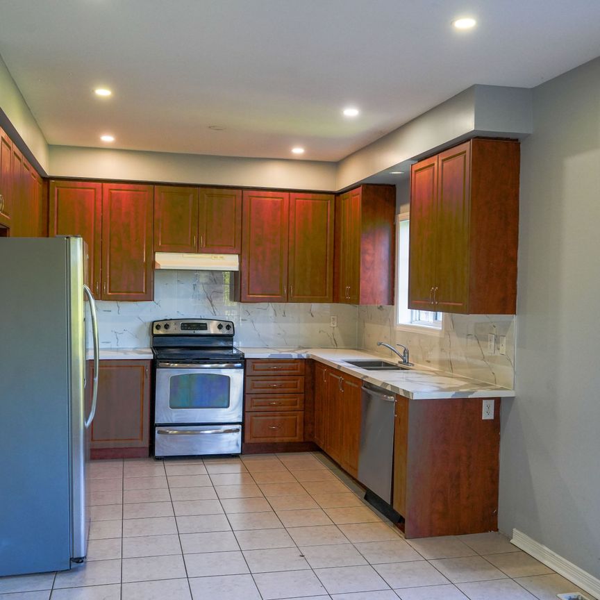 For Lease - 63 Haviland Circle, Brampton, Ontario - Photo 1