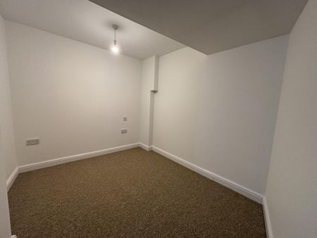 3 bedroom detached house to rent - Photo 3