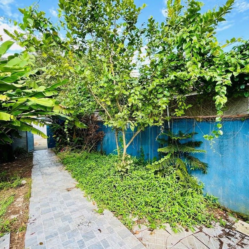 Rent your home in Guaiuba, Guarujá, SP - Foto 1