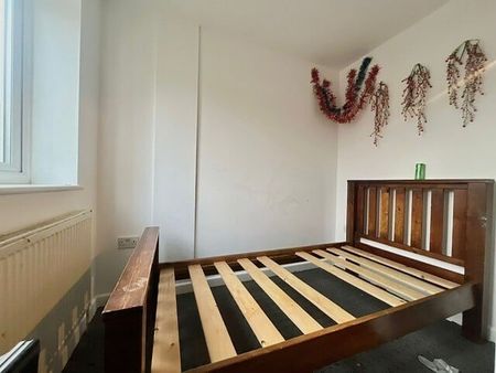 4 bedroom house to rent - Photo 2