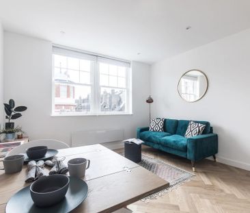 2 bedroom flat to rent - Photo 2