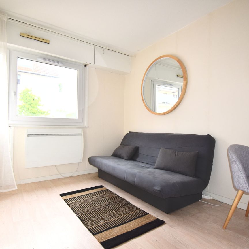 Location Appartement 1 pièce 18m² ILLKIRCH GRAFFENSTADEN 67400 - Photo 1