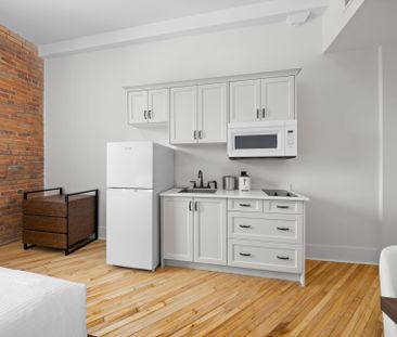 For Lease - 150 Mill Street Unit# 203, Carleton Place, Ontario - Photo 1