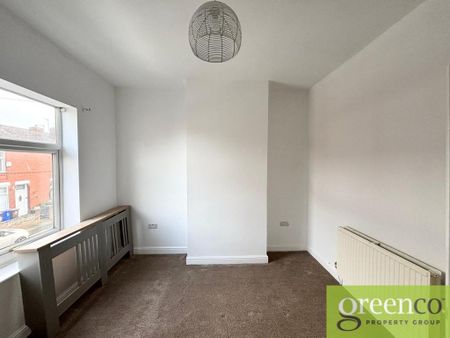 2 bedroom terraced house to rent - Photo 4
