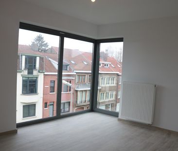 Zeer ruim duplex appartement met 3 slaapkamers - Foto 2