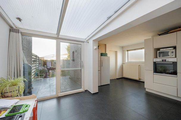 Gerenoveerde woning centraal gelegen - Photo 1