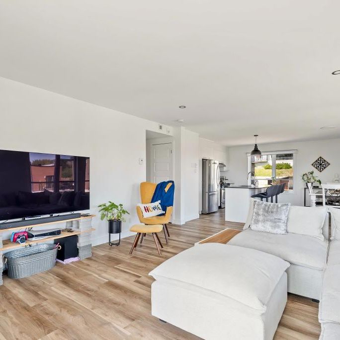 Grand 5 1/2, ANIMAUX ACCEPTÉS, 1 MOIS DE LOYER GRATUIT - Photo 1