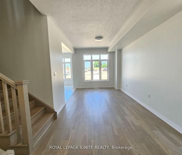 For Lease - 61 Copperhill Heights, Barrie, Ontario - Photo 1