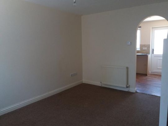 2 bedroom house to rent - Photo 1