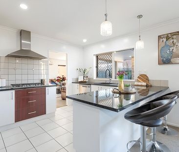 4 Bedrooms on Stornaway Dr - Photo 2