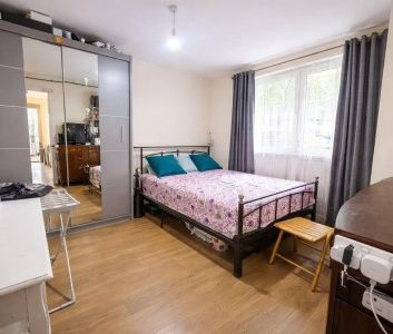House To Rent - Photo 1