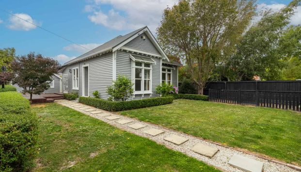 Large Family Home in St Albans! - Photo 1