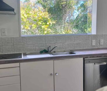 Spacious and versatile family home – full property - Photo 5