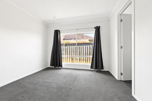 15A Dunedin Street, Maidstone VIC 3012 - Photo 1