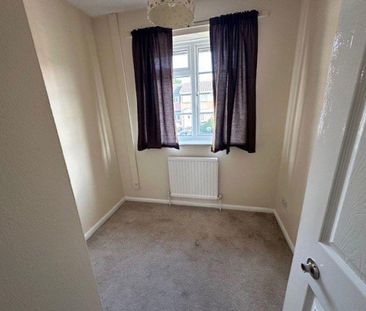 4 bedroom house to rent - Photo 2