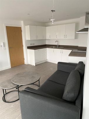 2 bedroom flat to rent - Photo 1