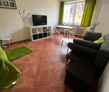 Helle Wohnung mit moderner Möblierung - Foto 1