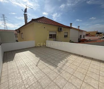 Quinta do Conde, Setúbal Municipality - Photo 1