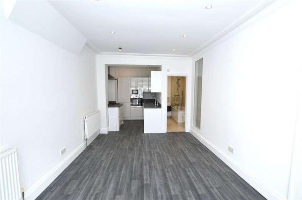 St. Aubyns Road, London, SE19 - Photo 1