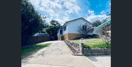 RENOVATED THREE BEDROOM HOME IN OXLEY VALE - Photo 2