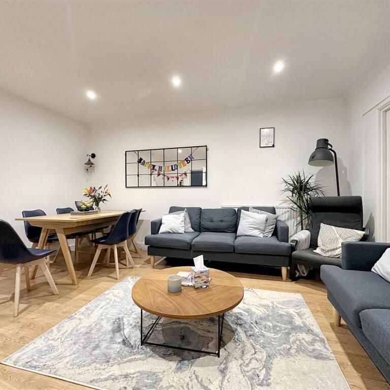 Salter Avenue - Photo 1