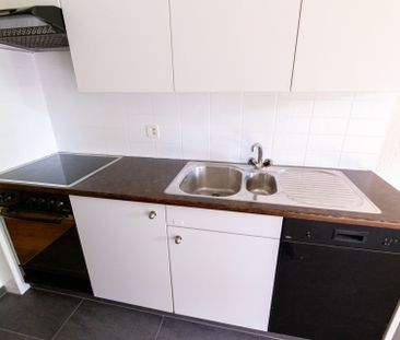 SCHÖNE Wohnung mit Sitzplatz - Photo 6